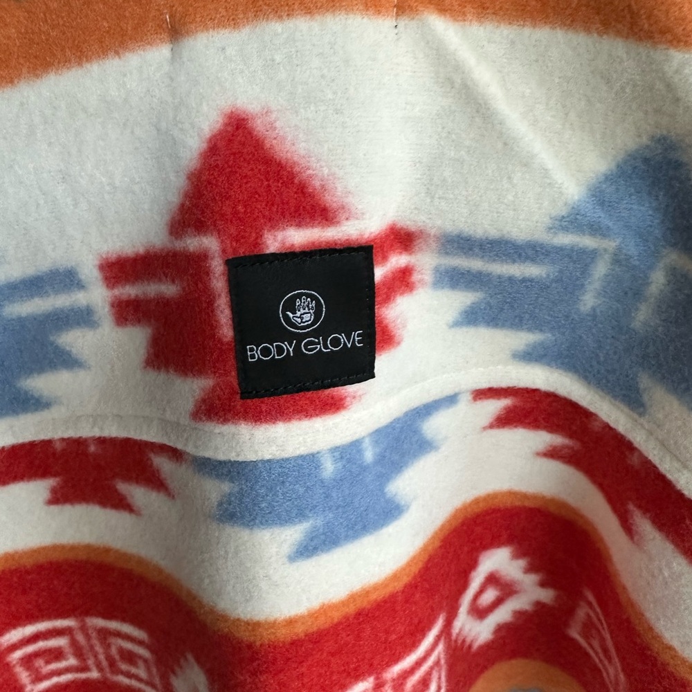 Colorful Patterned Fleece Jacket - Picture 3 of 5